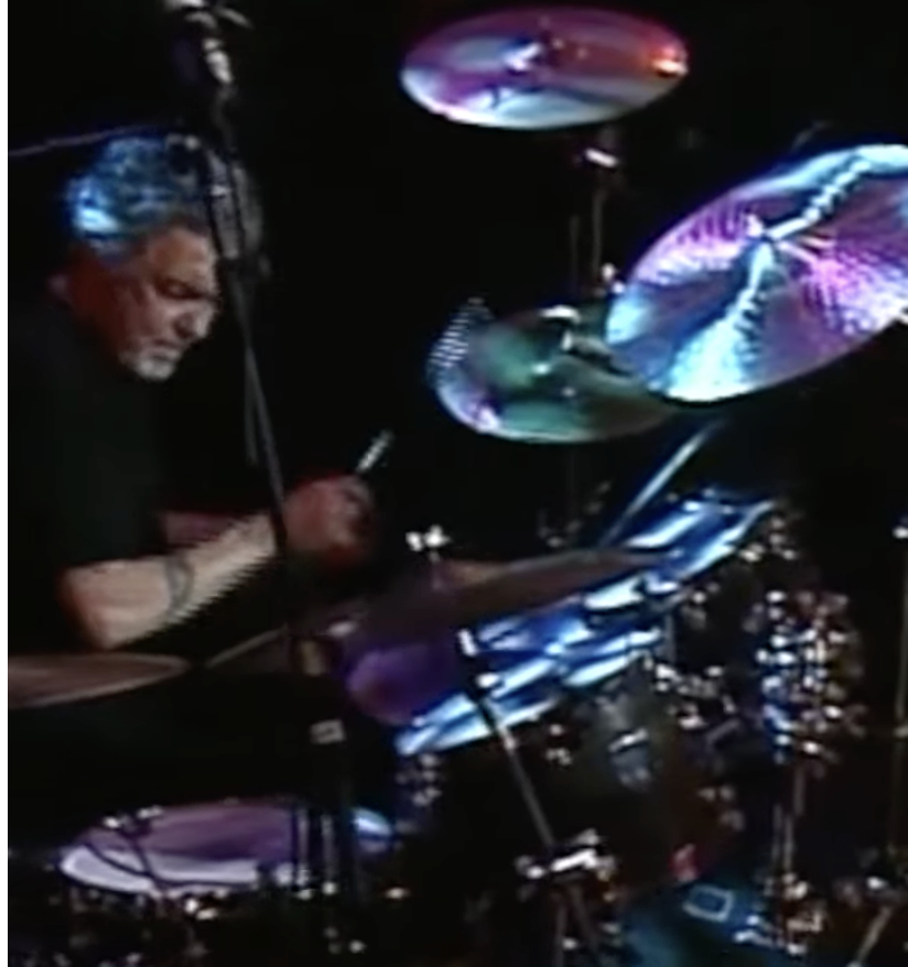 🎷 steve gadd's ghost notes on way back home, 2002 vault clip